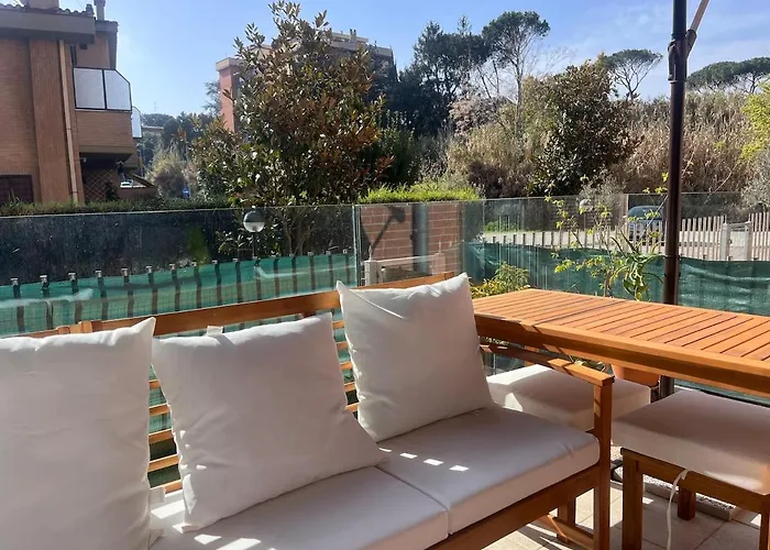 Cozy With Garden And Free Parking - Close To Hospital