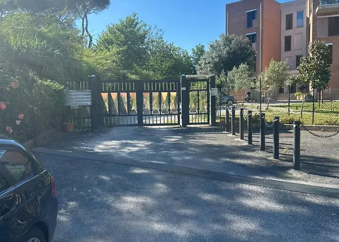 Cozy With Garden And Free Parking - Close To Hospital *